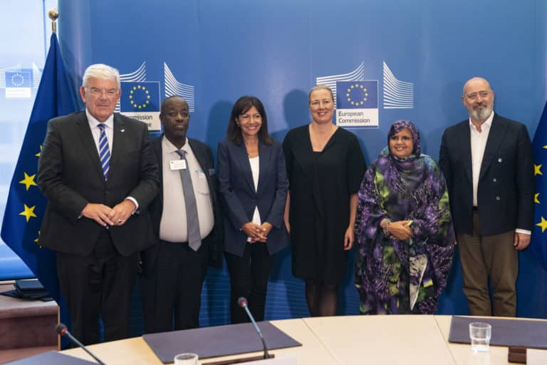 On 12 September 2022, Jutta Urpilainen, European Commissioner for International Partnerships, and five European local authority representatives, sign the "Framework Partnership Agreements"