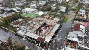 Vue aérienne ou paysage de Toamasina après les intempéries, illustration du fonds d'urgence AIMF.