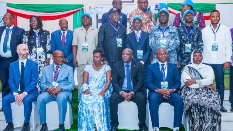 13 e Congrès des Maires Grands Lacs VF